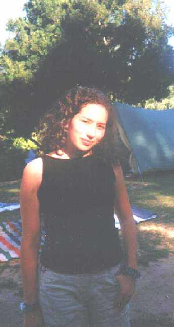 Esta foto es del a�o 1999 y fu� tomada cuando estabamos acampando con Mariely, Silvia, Carolina, Sarita, Juan, Mauricio y Eric.